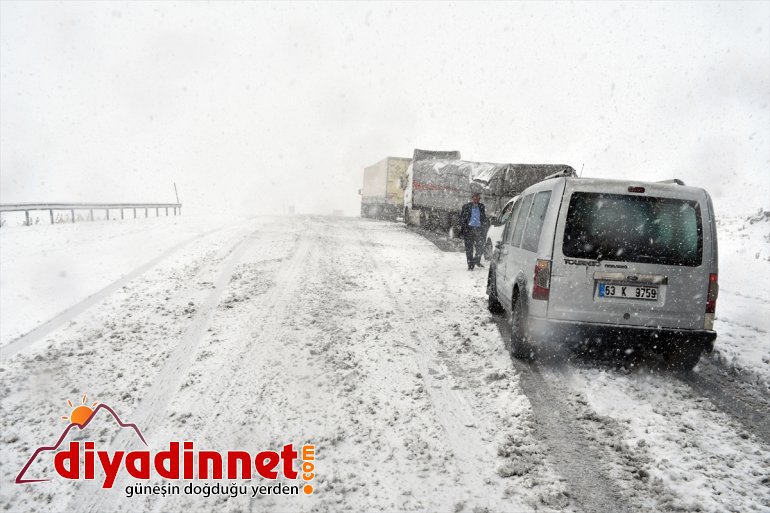Kar yağışı Tendürek Geçidi