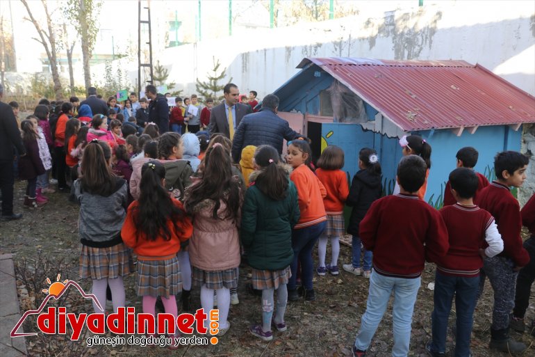 Miniklerin can dostları ile neşeli eğitimi - AĞRI7