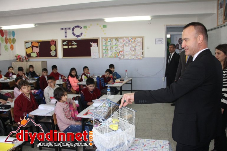 Miniklerin can dostları ile neşeli eğitimi - AĞRI10