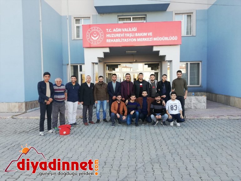 Öğrencilerden huzurevi ziyareti1