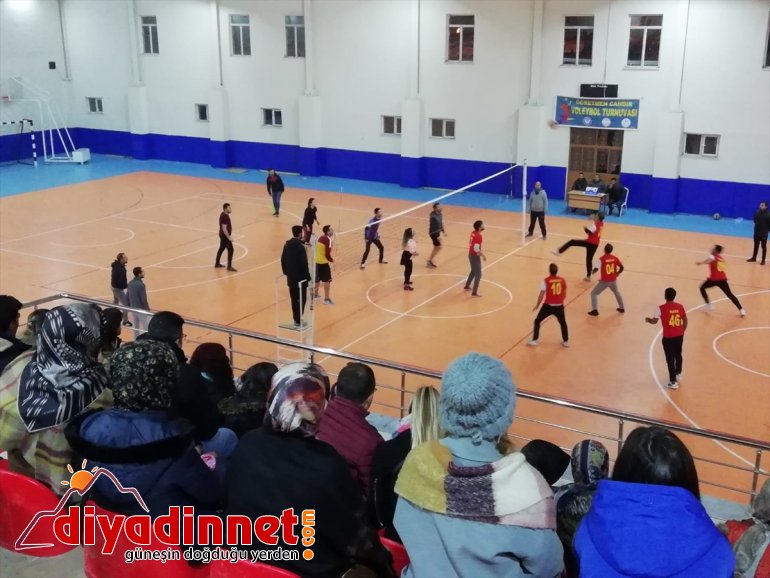Patnos’ta voleybol turnuvası düzenlendi3