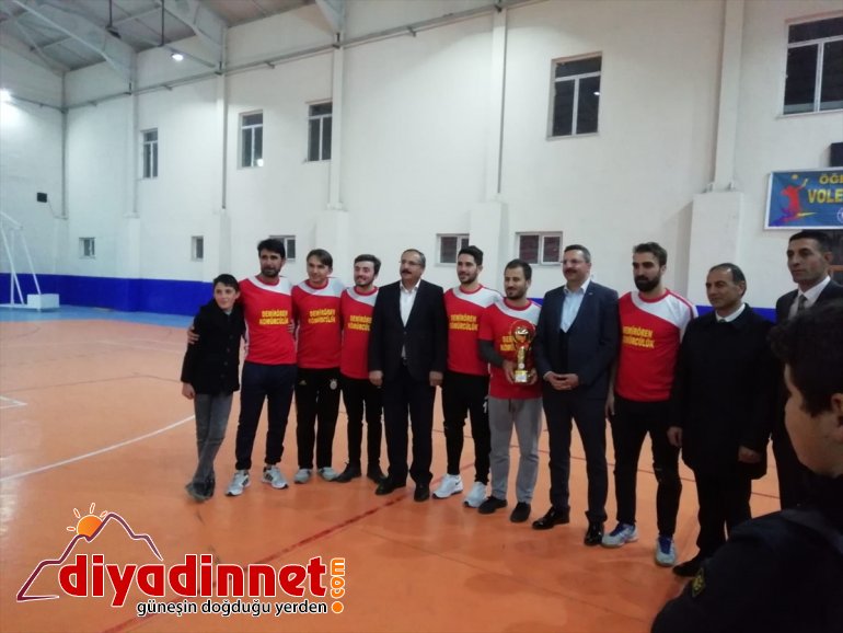 Patnos’ta voleybol turnuvası düzenlendi5