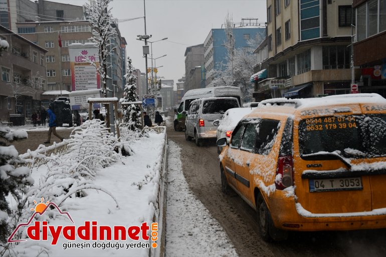 Ağrı da köy yolu ulaşıma kapalı10