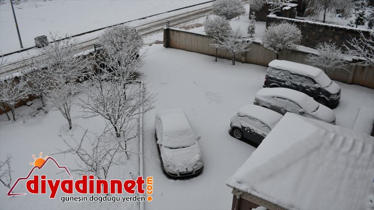 Ağrı da köy yolu ulaşıma kapalı12