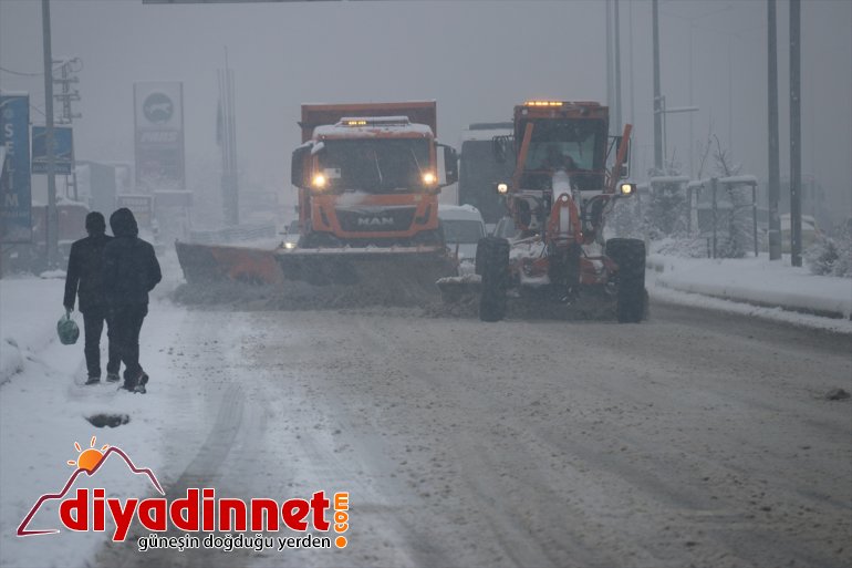 Ağrı da köy yolu ulaşıma kapalı4