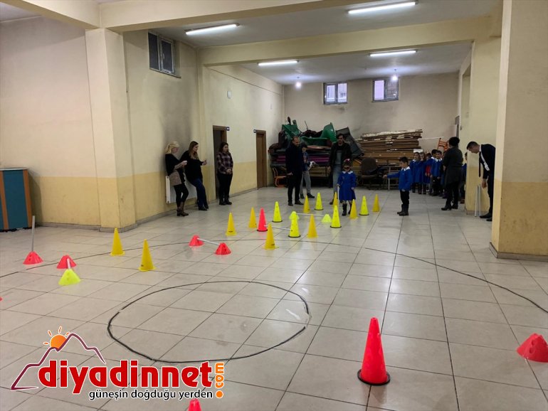 Ağrılı çocuklar, empati parkurunda görme engellileri anlamaya çalıştı1