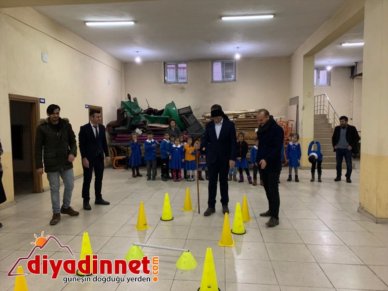 Ağrılı çocuklar, empati parkurunda görme engellileri anlamaya çalıştı4