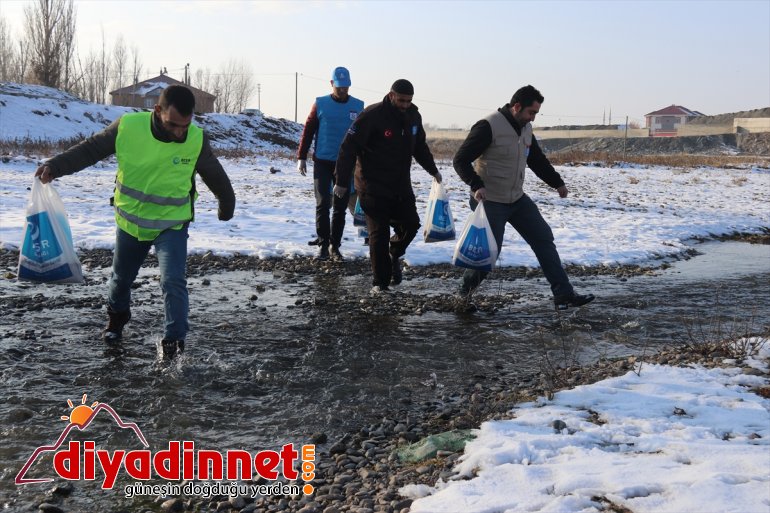 Ağrılı gönüllüler yaban hayvanları için seferber oldu1