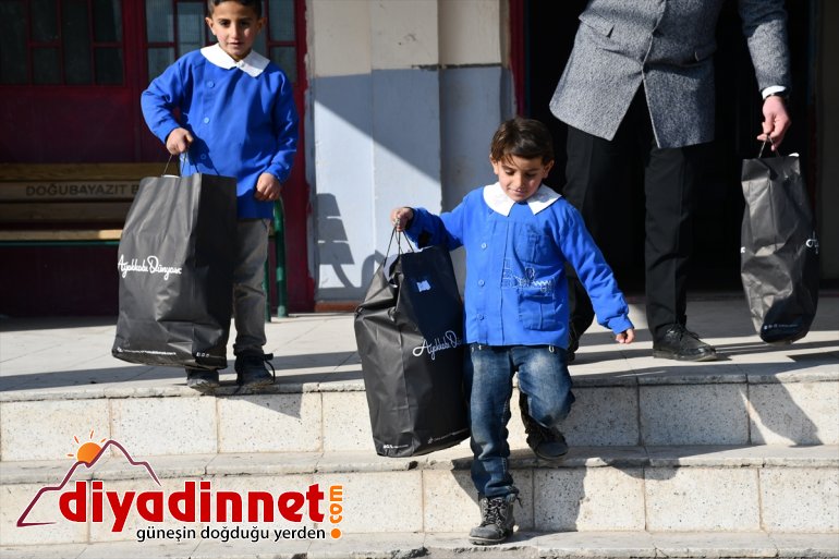 Ağrılı iş adamları öğrenim gördükleri köy okulu için seferber oldu6