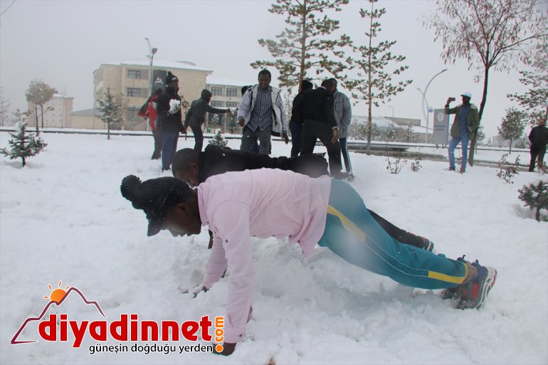 Karla ilk kez Ağrı