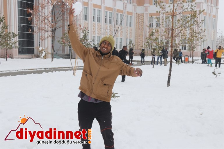 Karla ilk kez Ağrı