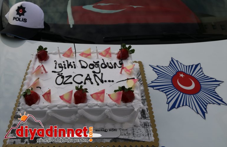 Polisliğe ilgi duyan engelli çocuğa polislerden doğum günü sürprizi - AĞRI2