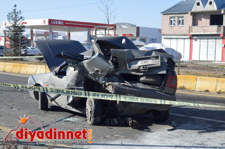 Ağrı'da zincirleme trafik kazası: 2 yaralı