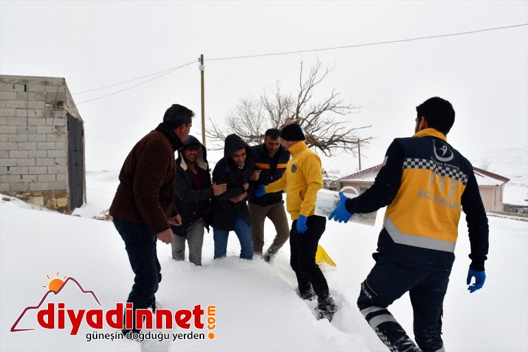 hasta, köydeki 2 saatlik kurtarıldı kapanan kardan Yolu çalışmasıyla ekiplerin 2