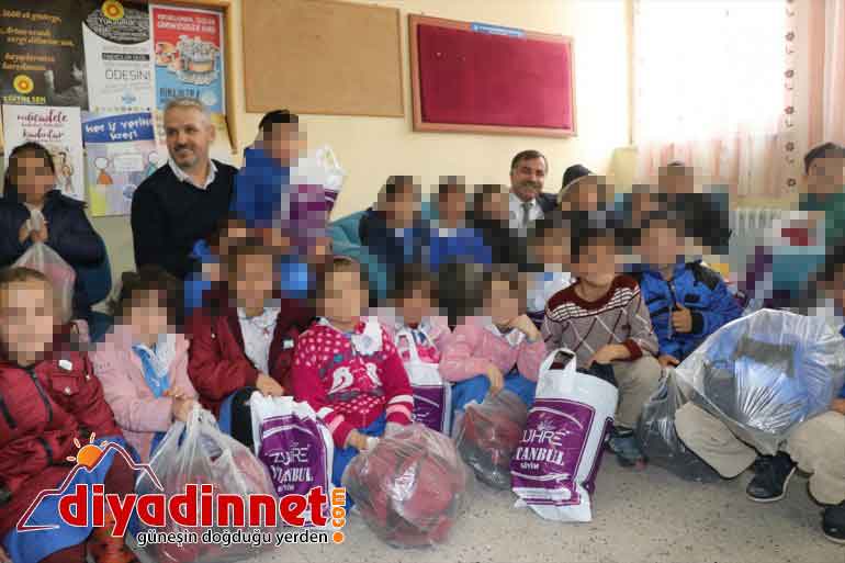 250 öğrenciye bot ve mont yardımı - AĞRI2