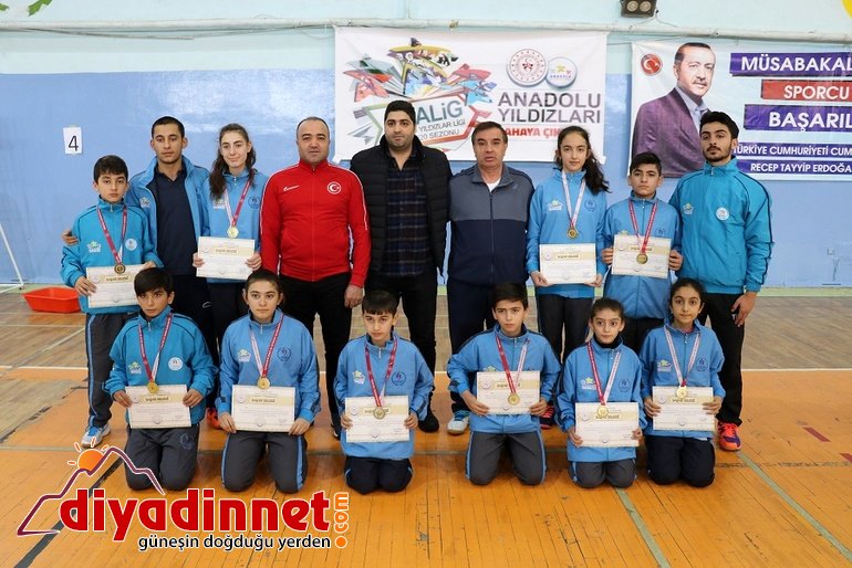 Ağrı da Analig Badminton grup müsabakaları sona erdi3