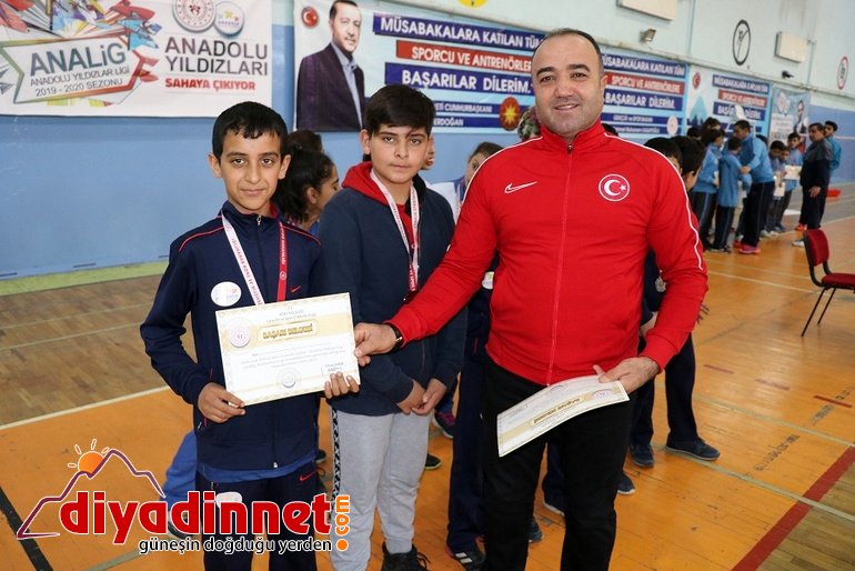 Ağrı da Analig Badminton grup müsabakaları sona erdi6