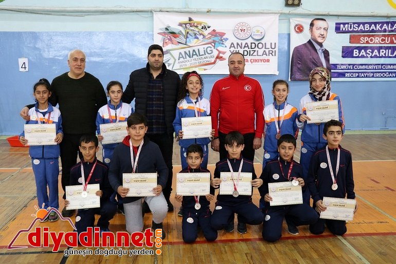 Ağrı da Analig Badminton grup müsabakaları sona erdi7