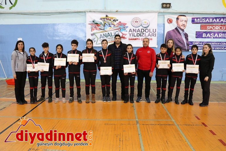 Ağrı da Analig Badminton grup müsabakaları sona erdi9