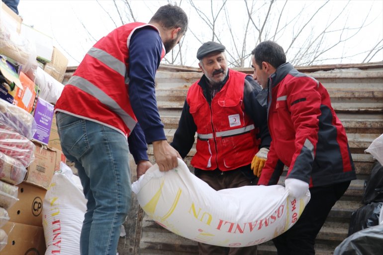 Ağrı6dan Depremzedelere7 destek7