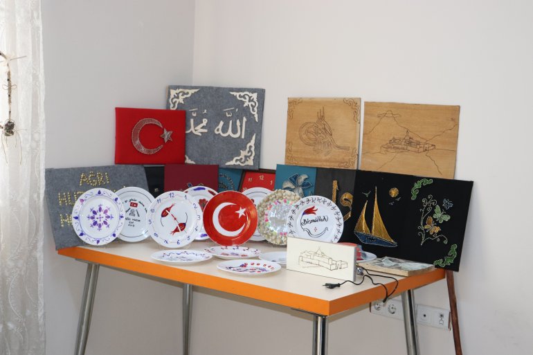Ağrı Huzurevi sakinleri sanatla huzur buluyor4