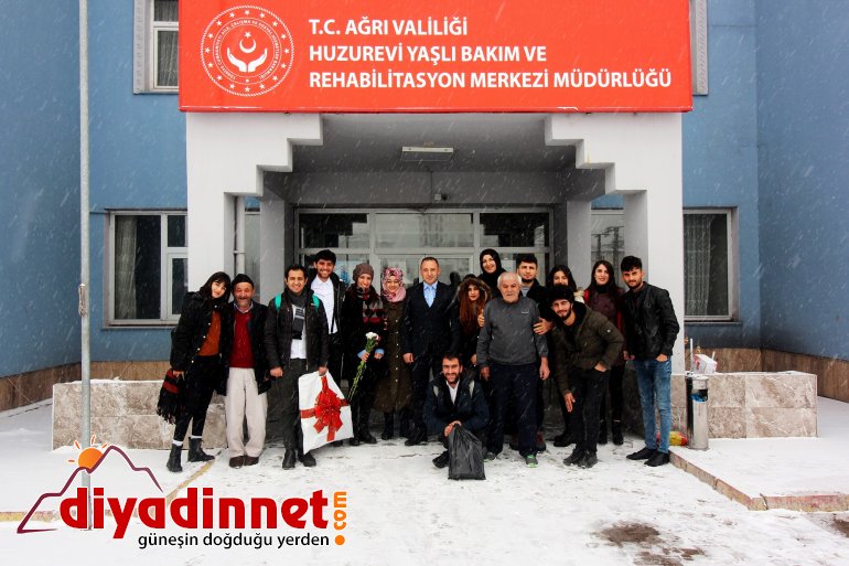 Ağrı İbrahim Çeçen Üniversitesi Öğrencilerinden Huzurevi Ziyareti2