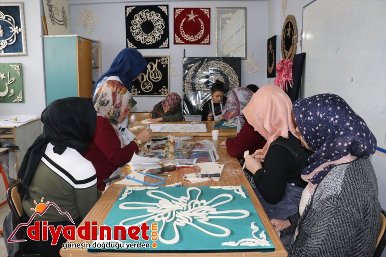 Ağrılı kadınlar kurslarla hem sosyalleşiyor hem de iş sahibi oluyor1