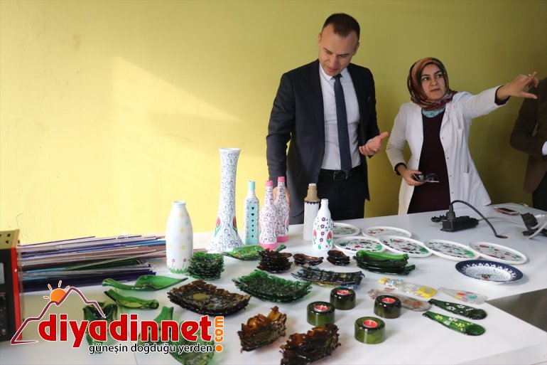 Atık şişeler Ağrılı kadınların elinde sanat eserine dönüşüyor - AĞRI 9