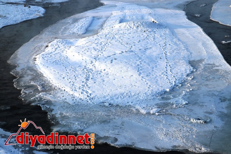 Dere şadırvanlar ve AĞRI tuttu  - buz 15