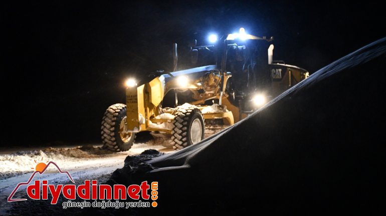 Doğubayazıt ta bin rakımdaki köylerde metrelik karla mücadele3