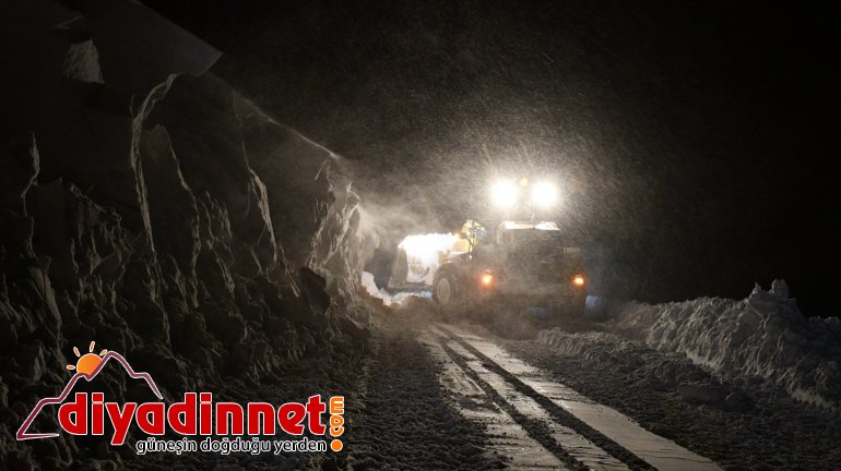 Doğubayazıt ta bin rakımdaki köylerde metrelik karla mücadele4