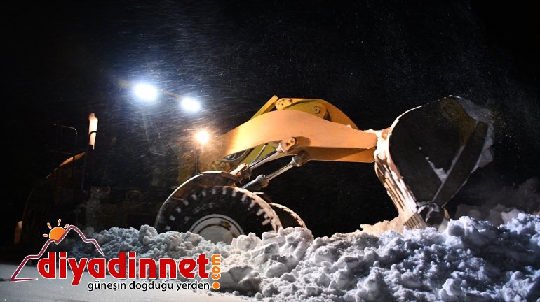 Doğubayazıt ta bin rakımdaki köylerde metrelik karla mücadele11