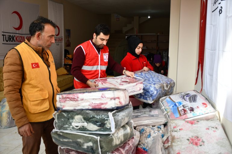 Doğubayazıt tan Elazığ daki depremzedelere yardım3