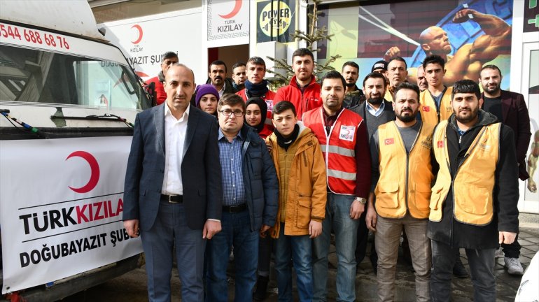 Doğubayazıt tan Elazığ daki depremzedelere yardım7