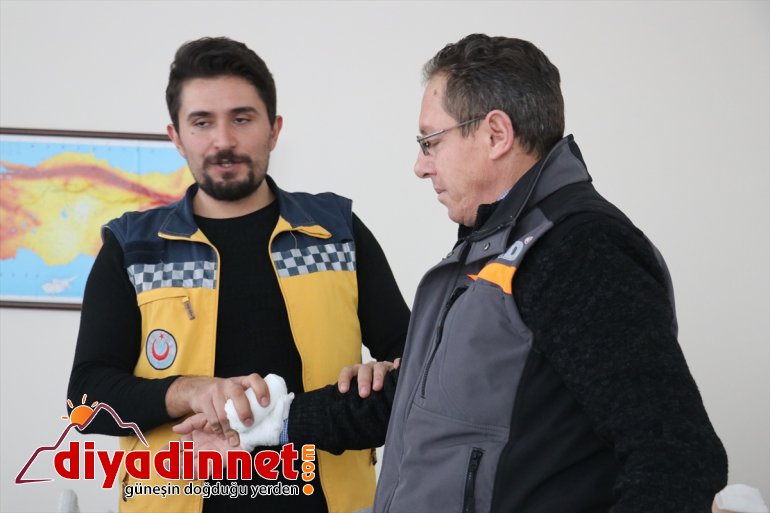 ilk eğitimi mensuplarına yardım Ağrı