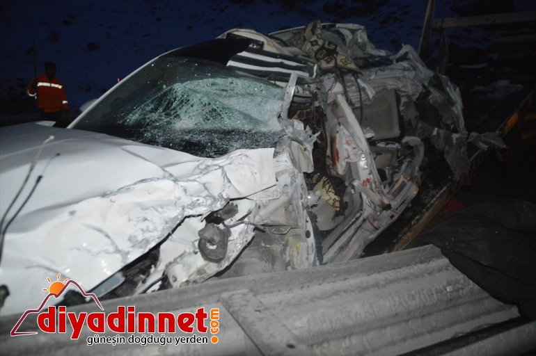 Otobüsle otomobilin çarpışması sonucu 1 kişi öldü, 1 kişi yaralandı - AĞRI2