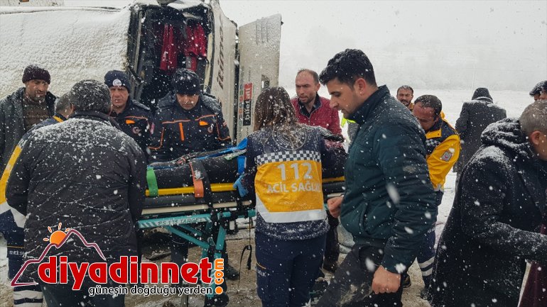 patnos yolcu otobüsü şarampole devrildi yaralı2