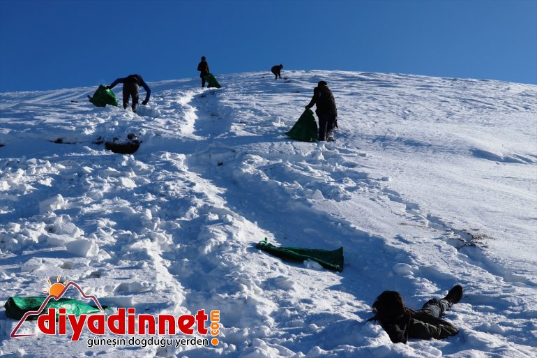 eğlencesi çocukların Ağrılı kayak kömür torbalarıyla 7