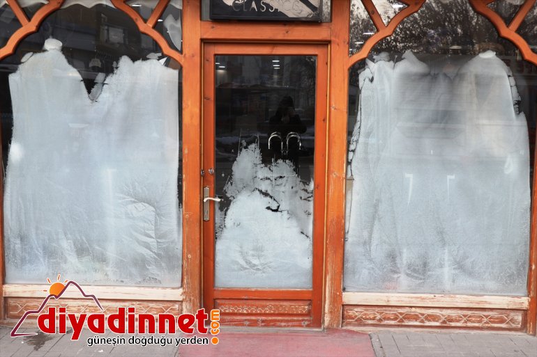 buz tuttu ve AĞRI  şadırvanlar - Dere 6