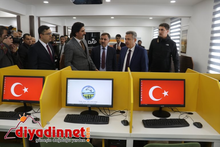 Valisi açılışına  kütüphane  Süleyman Elban, katıldı Taşlıçay