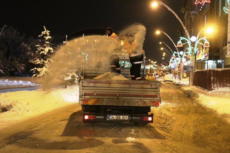 Ağrı da kar yağışı etkili oldu2