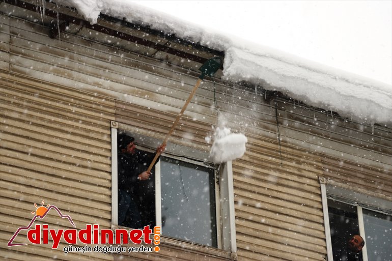 Ağrı da kar yağışı ve soğuk hava etkisini sürdürüyor4