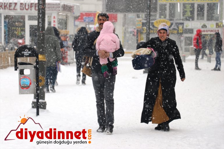 Ağrı da kar yağışı ve soğuk hava etkisini sürdürüyor5