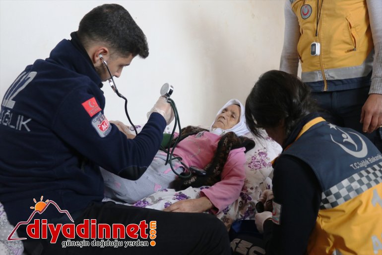 felçli ulaştırdılar ve AĞRI tipide hastaneye 4 kadını Kar saatte - 13