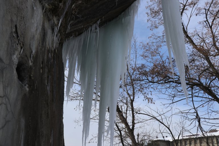 ağrı soğuk hava şadırvanlar buz tuttu1