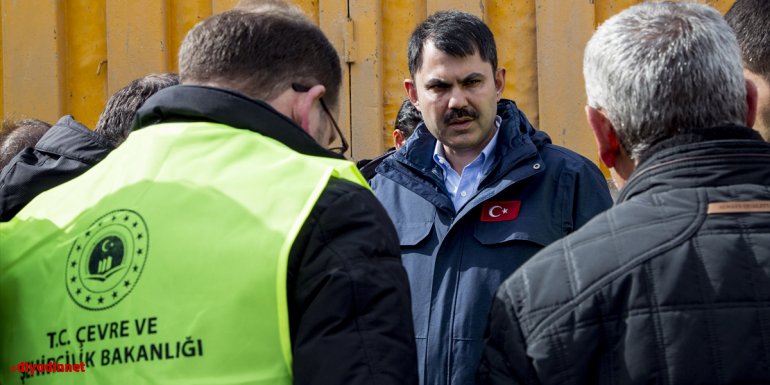 Çevre ve Şehircilik Bakanı Kurum deprem bölgesinde inceleme yaptı