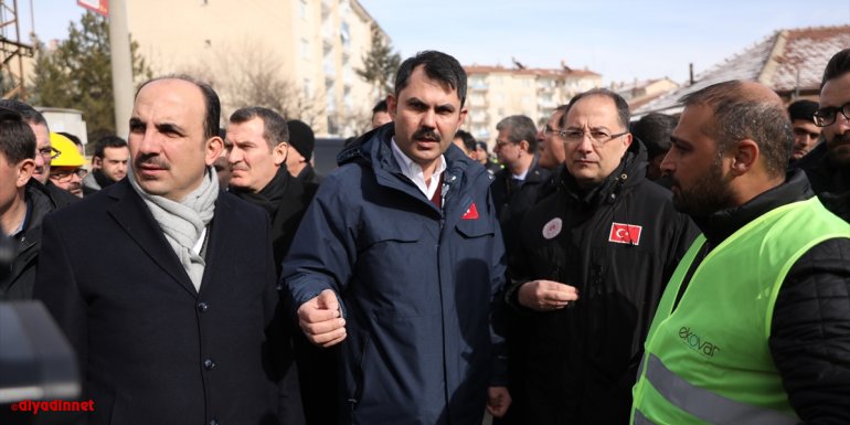 Çevre ve Şehircilik Bakanı Kurum, deprem bölgesinde inceleme yaptı