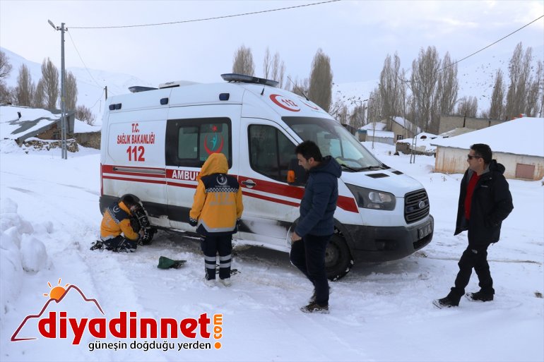 seferber AĞRI hastaneye köydeki oldu kadını - hamile ulaştırmak için Ekipler 7