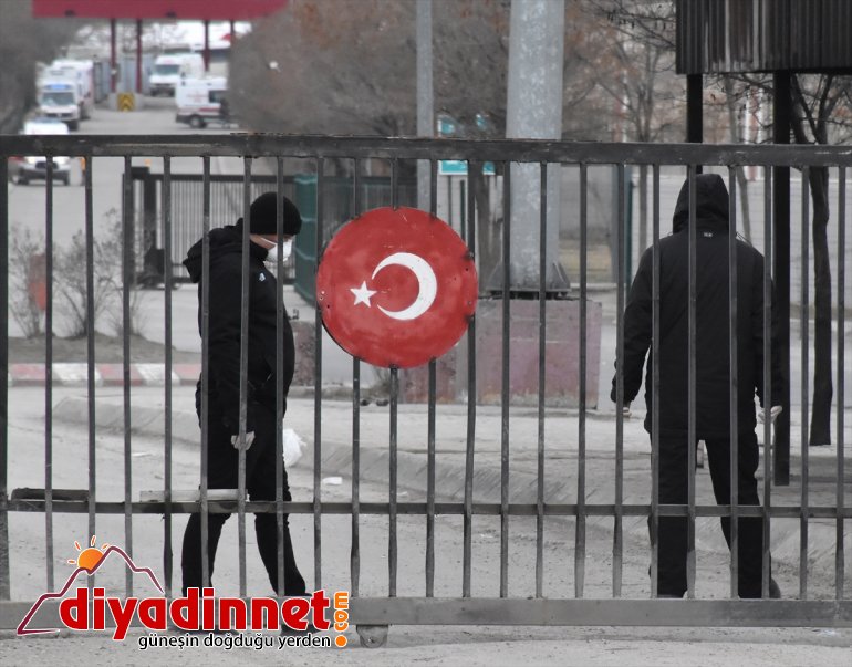 tedbirleri sürüyor Sınır (2) koronavirüs Kapısı
