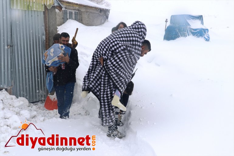 tipide - ulaştırdılar 4 hastaneye Kar AĞRI kadını saatte felçli ve 15